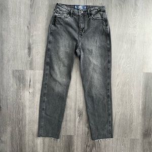 Hollister Ultra High-Rise Mom Jean